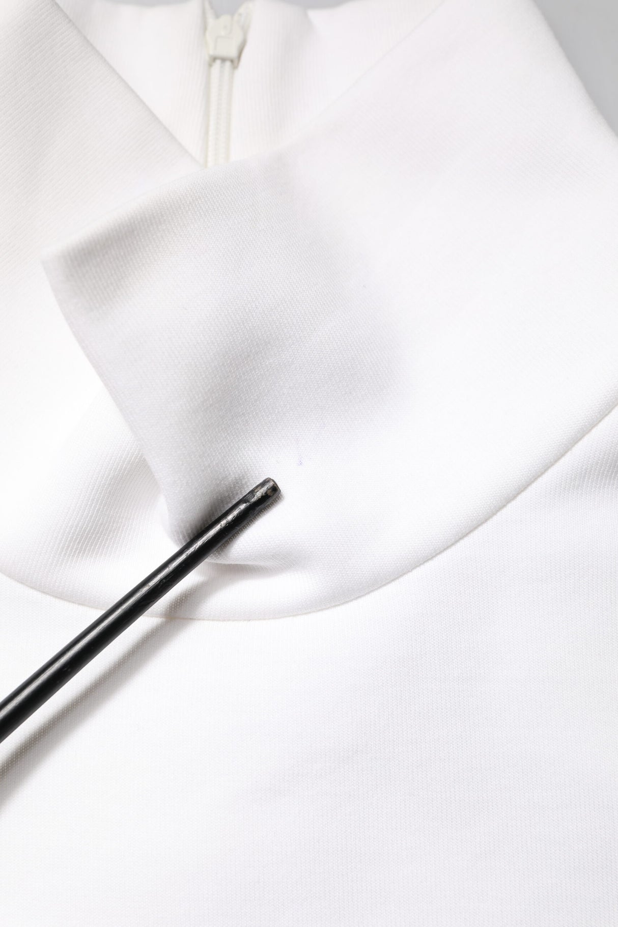 Dolce & Gabbana White Cotton Turtleneck DG Applique T-shirt