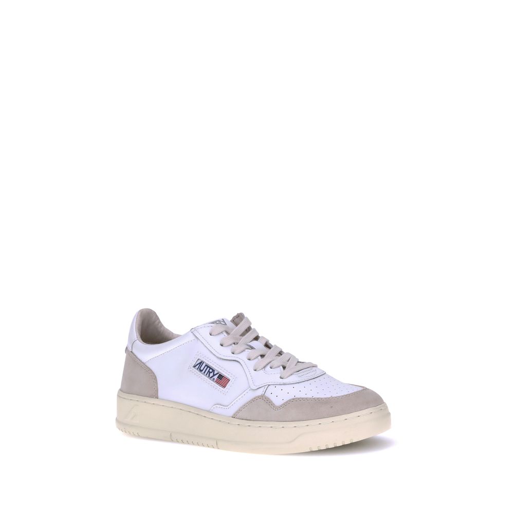 Autry White Calf Leather Bos Taurus Low Top Sneakers