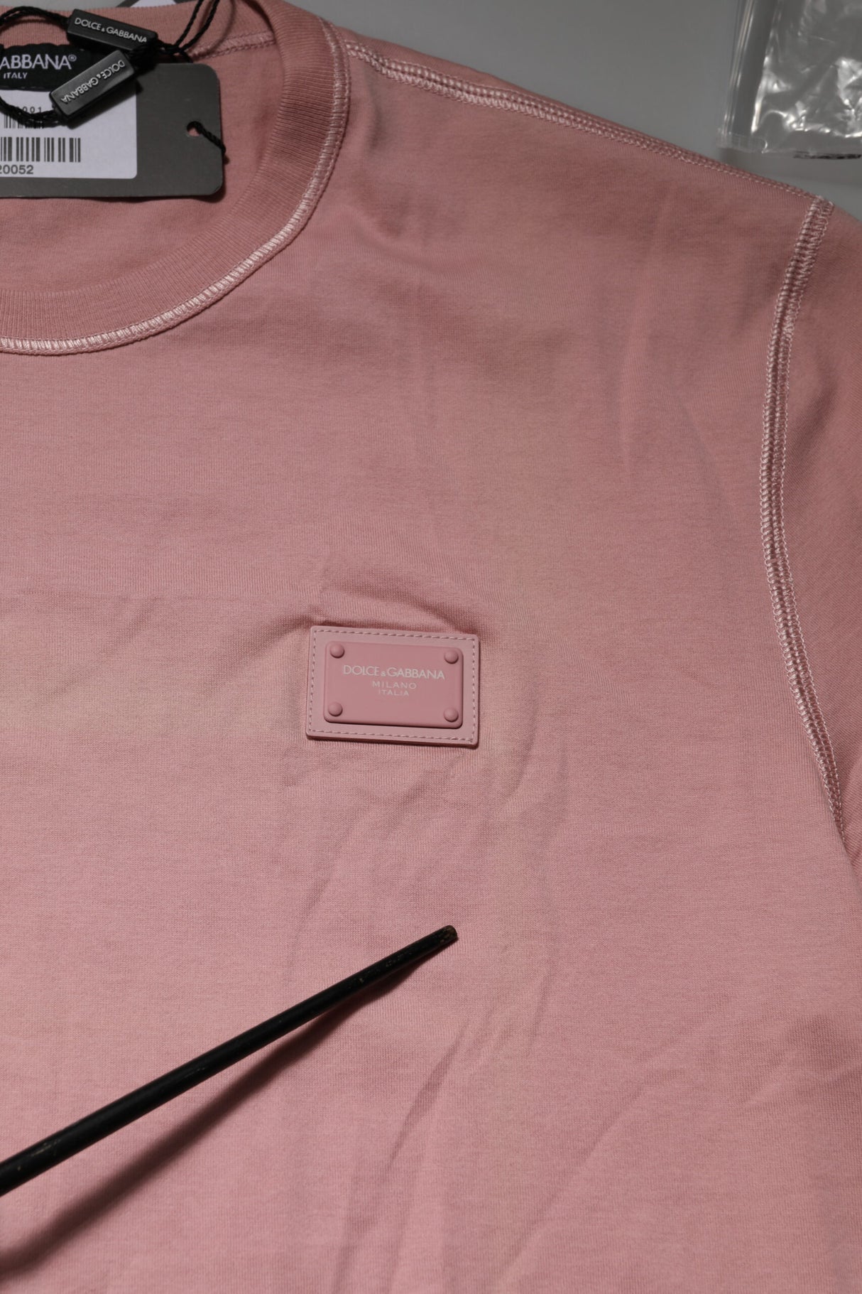 Dolce & Gabbana Pink Logo Plaque Cotton Crew Neck T-shirt
