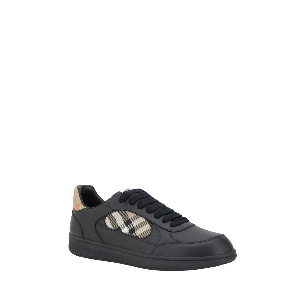 Burberry Black Calf Leather Bos Taurus Low Top Sneakers
